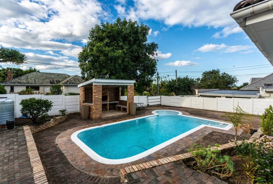 6 Bedroom Property for Sale in Bonnie Doone Eastern Cape